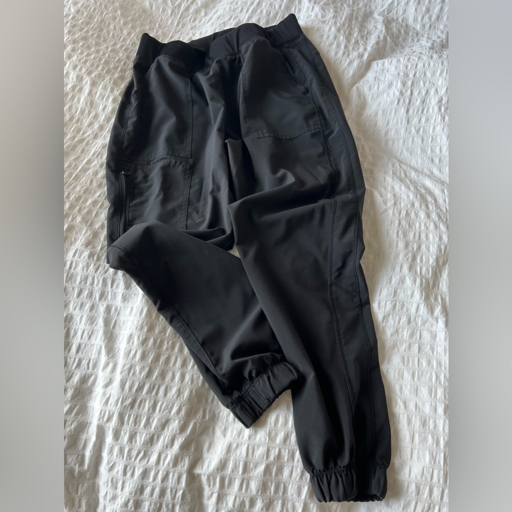 Cherokee allura black petite scrub jogger pants